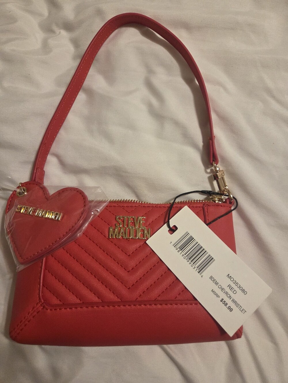 NWT Steve Madden RED Quilted Chevron Wristlet With Heart Mirror